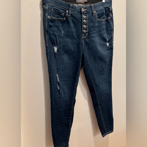 Torrid, 14R, Sky High Skinny Jeans - EUC - Picture 4 of 10